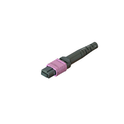 Connecteur MPO en fibres avec des matériaux ferrules différents corps et couleurs de bottes