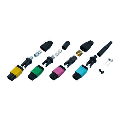 qualité Connecteur à fibre MPO interchangeable de haute précision pour une transmission fluide des données usine